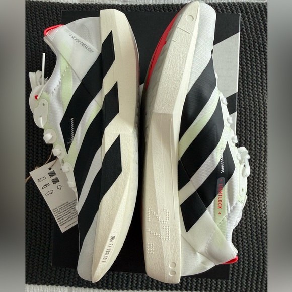 Adidas Adizero 9 US8 White and Black Running Shoes - Picture 4 of 8